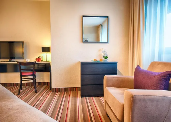 Hotel Leonardo Airport