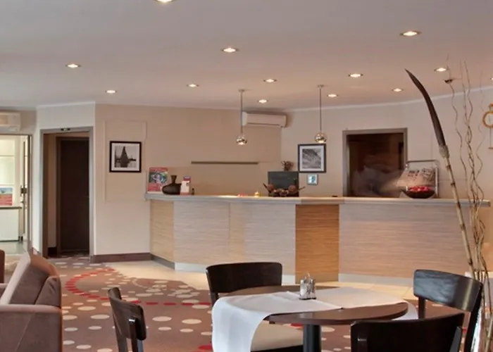 Leonardo Airport Hotel 3*