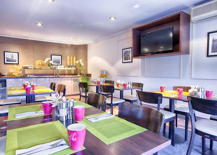 Hotel Leonardo Airport 3*