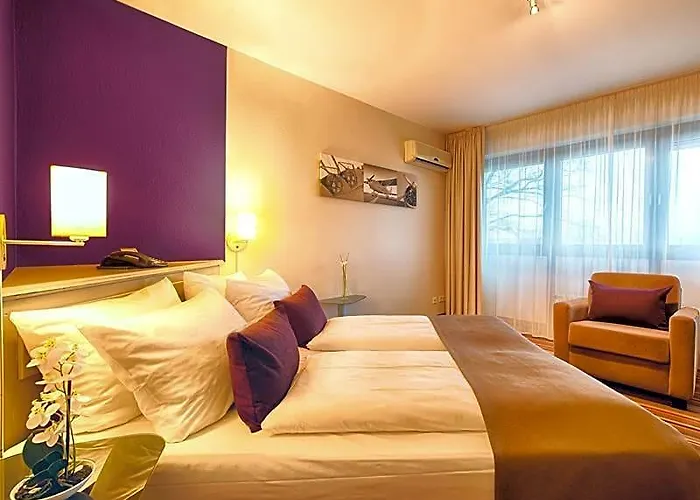 Leonardo Airport 3*